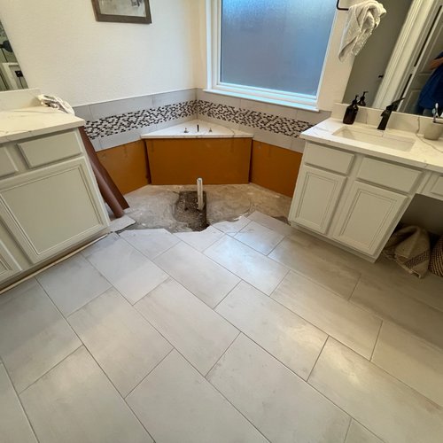 bathroom-remodel-tub-removal