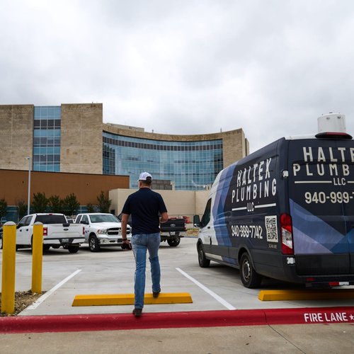 van-commercial-building